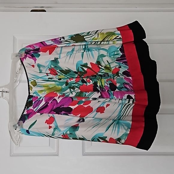 Nygard collection silk skirt - Picture 10 of 10